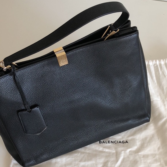 Balenciaga/Le Dix Cabas textured-leather tote - Picture 3 of 8